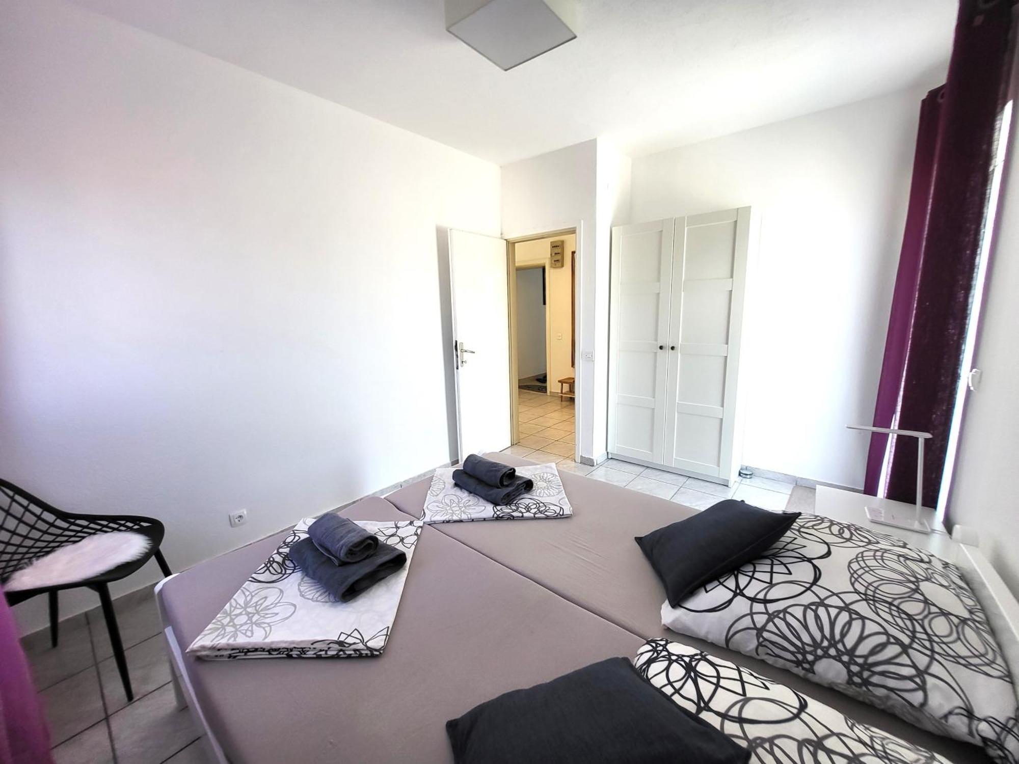 Apartments Pitve Jelsa  Exterior photo